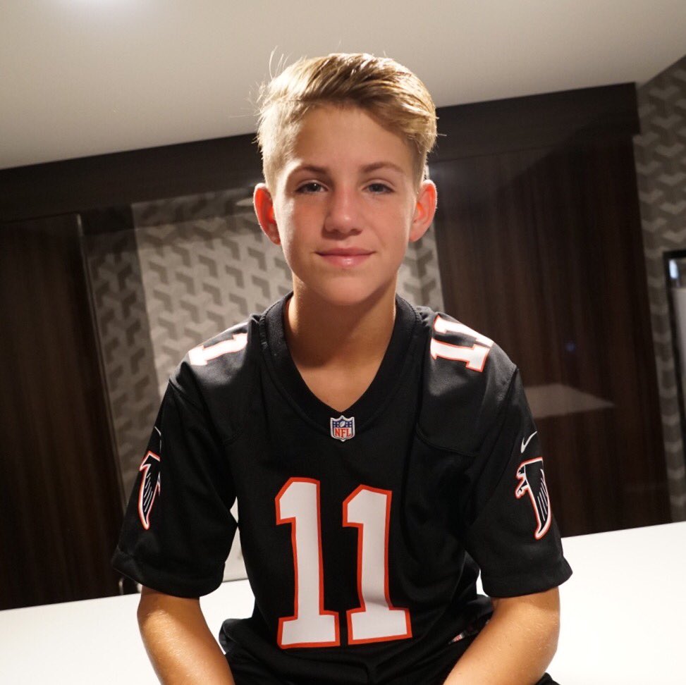 General photo of MattyB