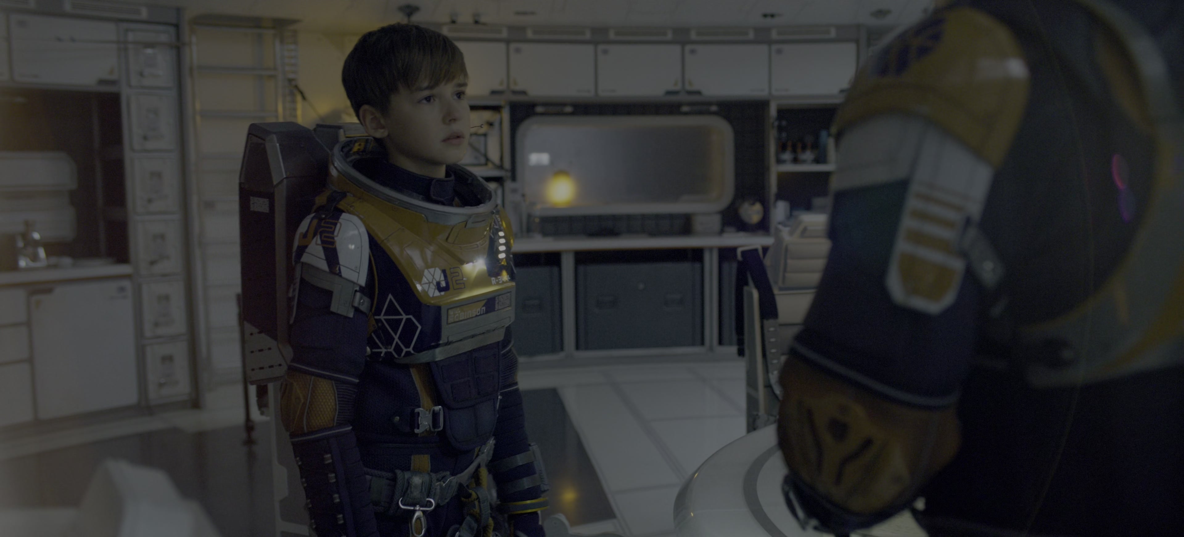 Picture of Max Jenkins in Lost in Space - Netflix - max-jenkins ...