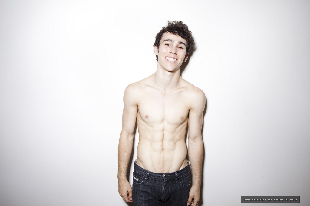 General picture of Max Schneider - Photo 337 of 355. 