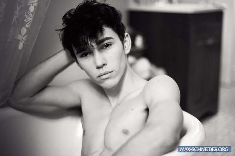 General photo of Max Schneider