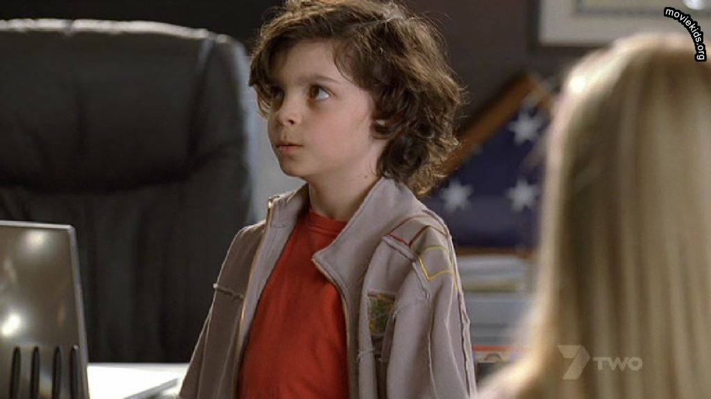 Max Burkholder in Brothers & Sisters, episode: All in the Family