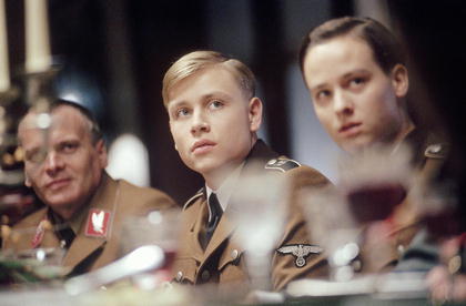 Max Riemelt in Before the Fall
