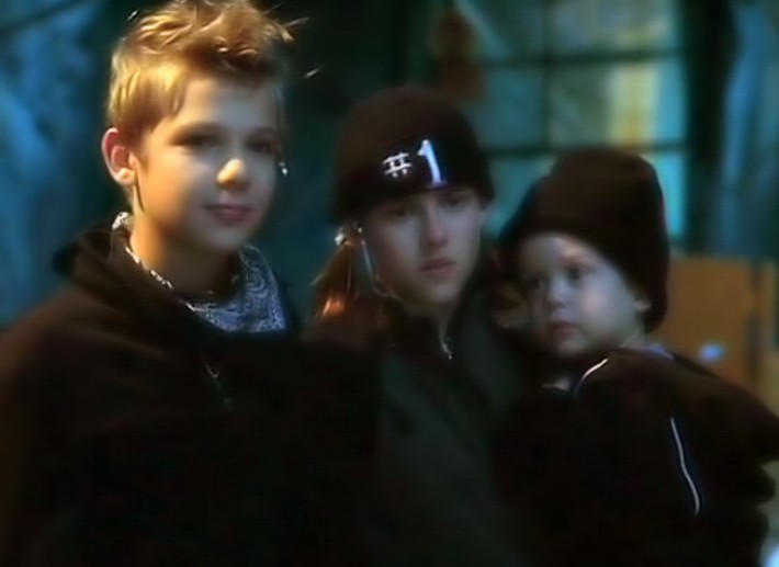 Max Thieriot in Catch That Kid