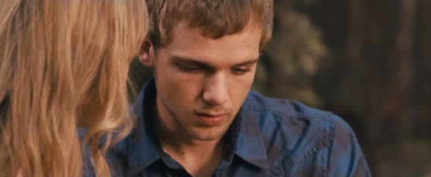 Max Thieriot in House At The End of The Street