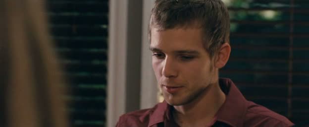 Max Thieriot in House At The End of The Street