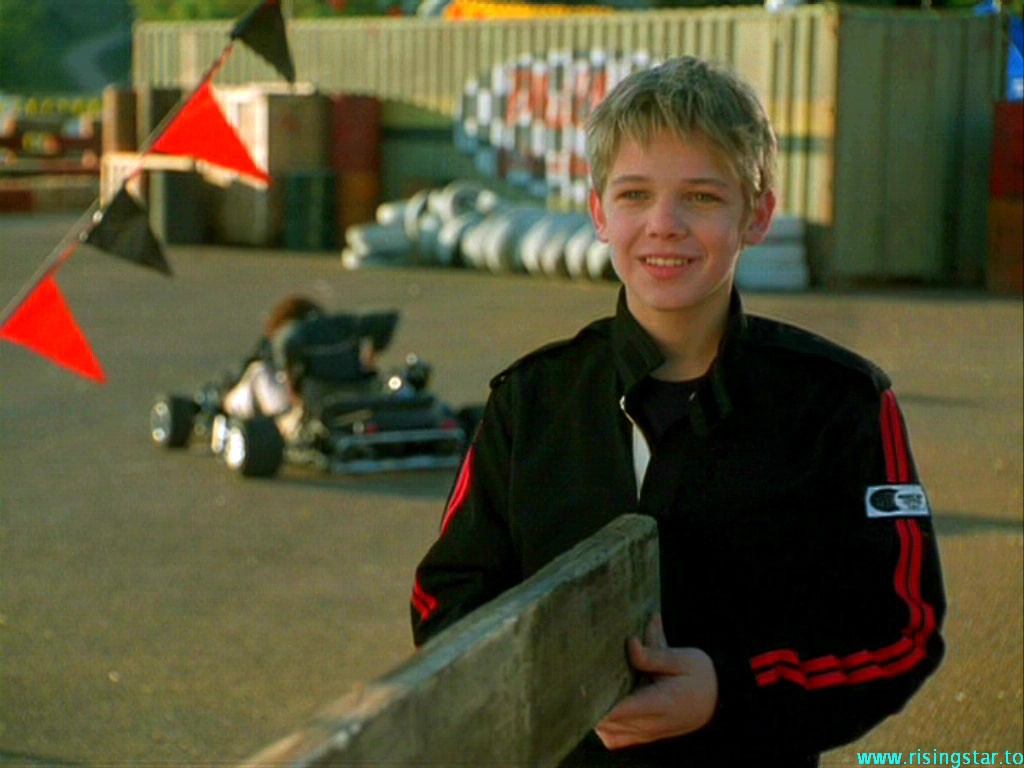 Max Thieriot in Catch That Kid