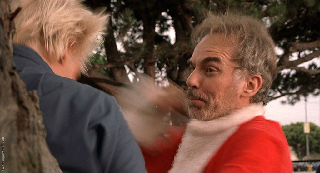 Max Van Ville in Bad Santa