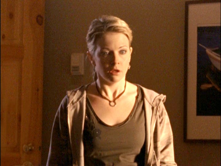 Melissa Joan Hart in Holiday in Handcuffs