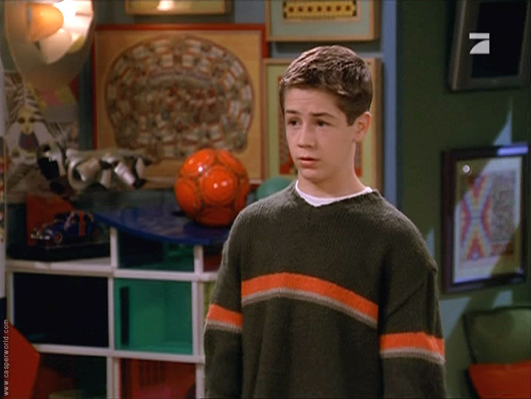 Michael Angarano in Will & Grace, episode: Field of Queens