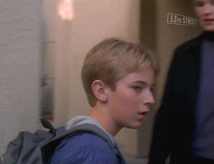 Michael Welch in The Pretender, episode: School Daze