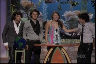 Miley Cyrus in Teen Choice Awards 2007