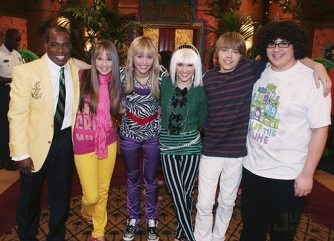 Miley Cyrus in Wizards On Deck With Hannah Montana