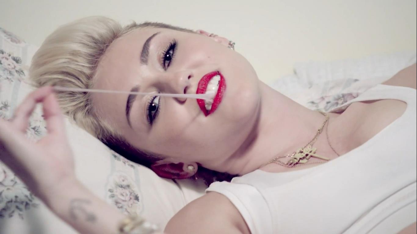 Miley Cyrus in Music Video: We Can't Stop