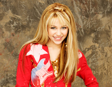 Miley Cyrus in Hannah Montana (Season 1)