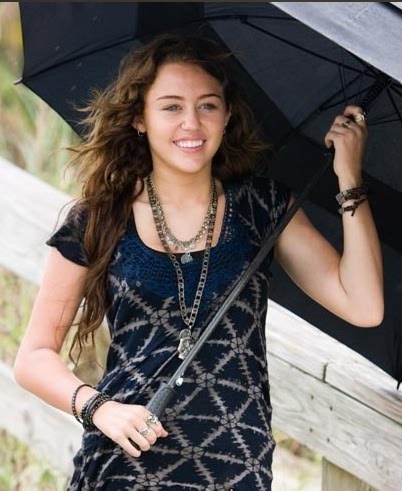 Miley Cyrus in The Last Song