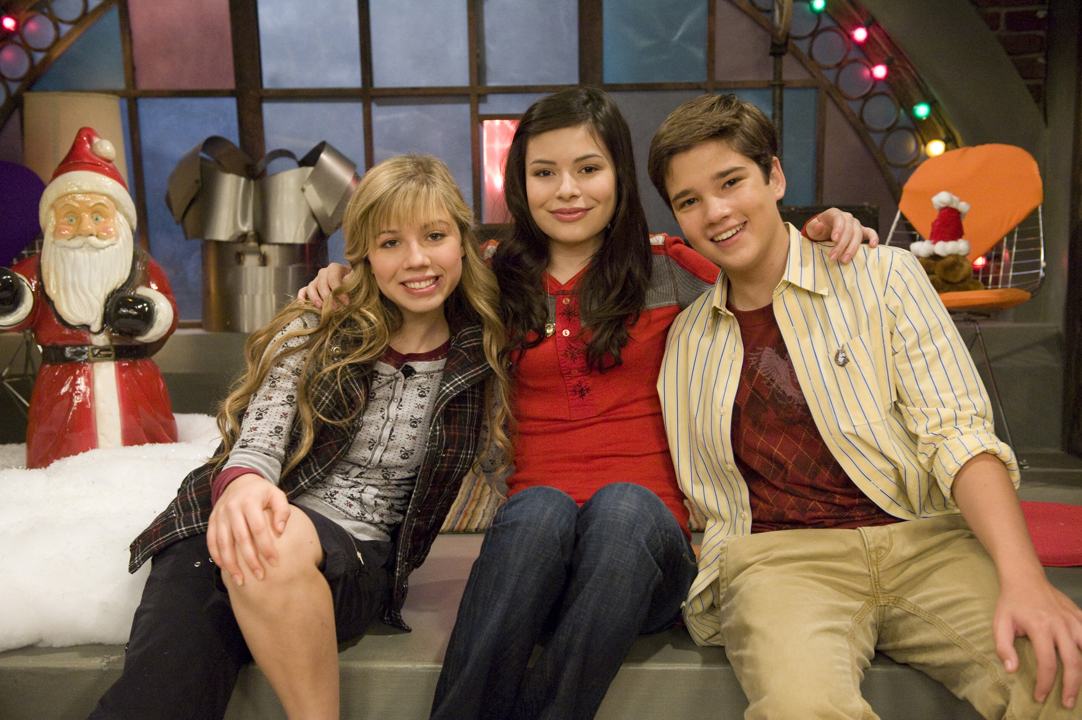 Miranda Cosgrove in iCarly: (Season 2)