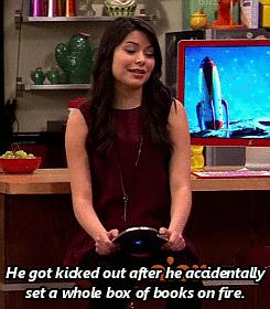 Miranda Cosgrove. 