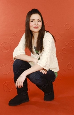General photo of Miranda Cosgrove