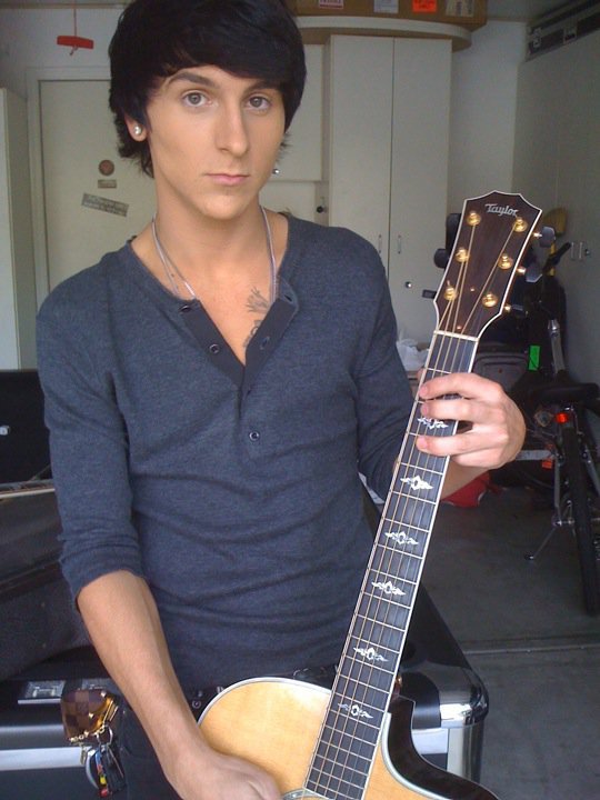 General photo of Mitchel Musso