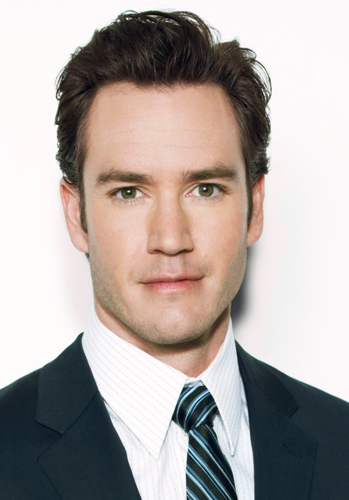 General photo of Mark-Paul Gosselaar