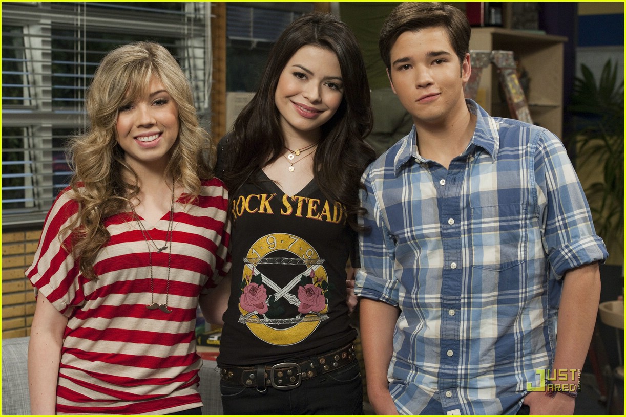 Nathan Kress in iCarly, episode: iOMG