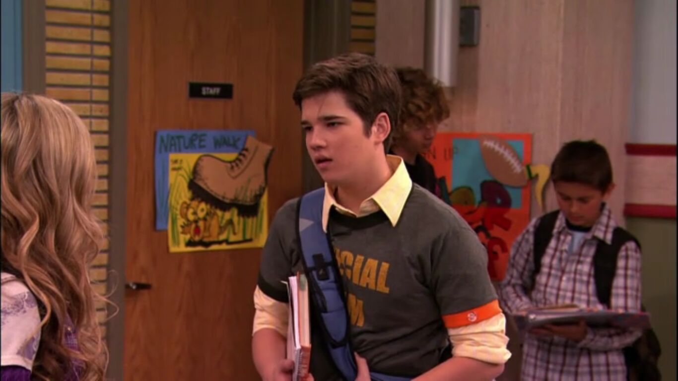Nathan Kress in iCarly, episode: iSpeed Date