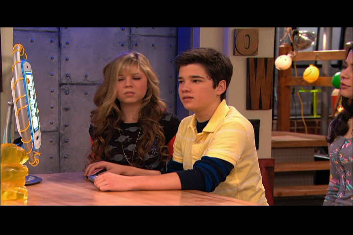 Nathan Kress in iCarly, episode: iFight Shelby Marx
