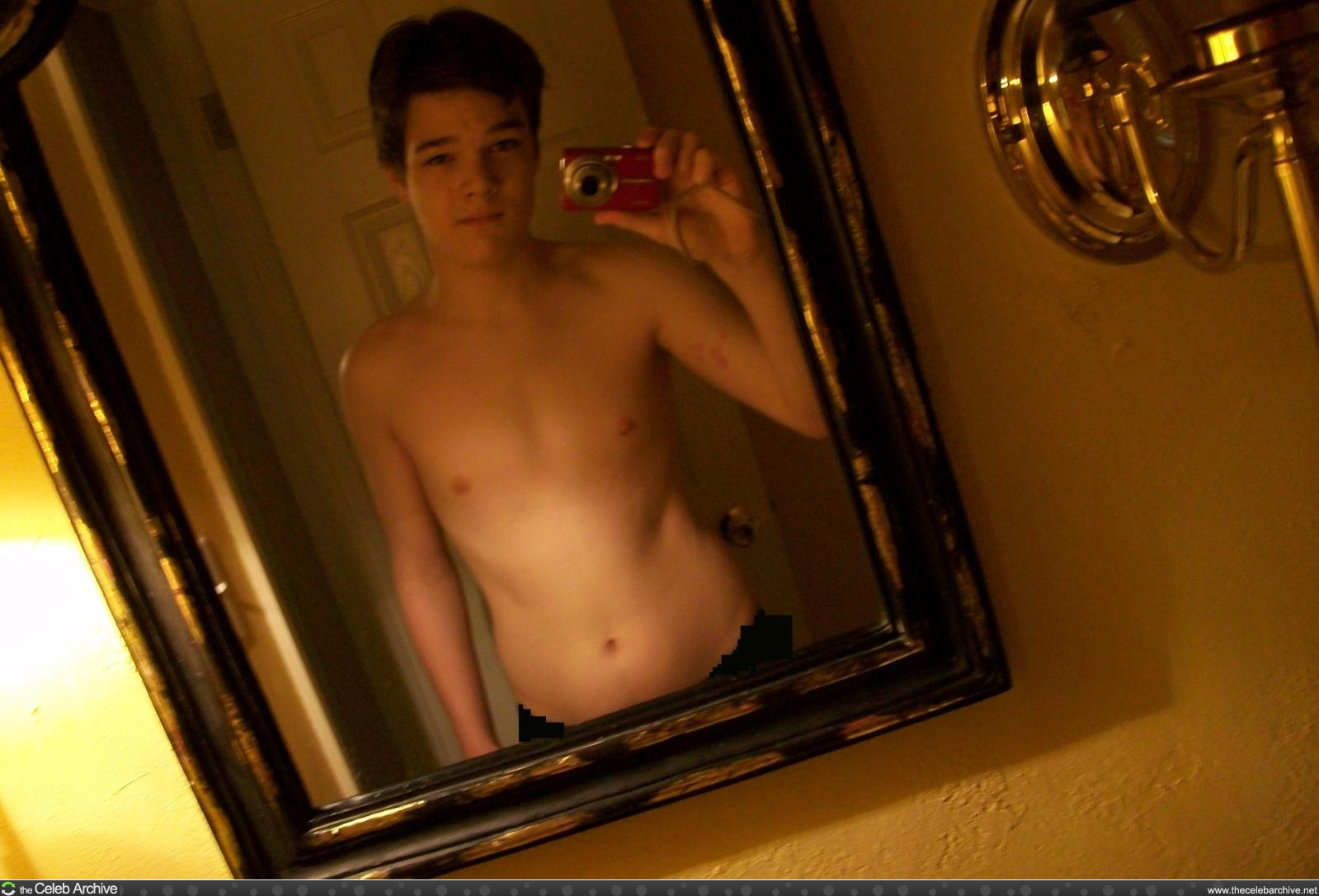 Nathan kress naked