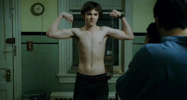 Nicholas Hoult in The Weather Man - Picture 25 of 36. 