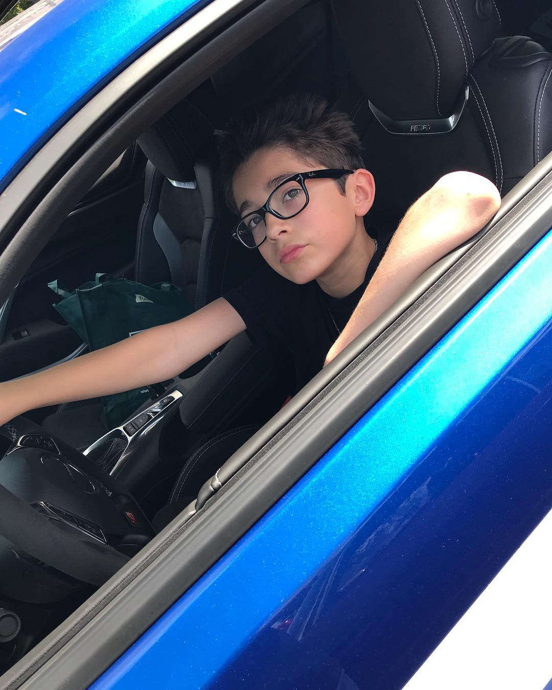 General photo of Nicolas Bechtel