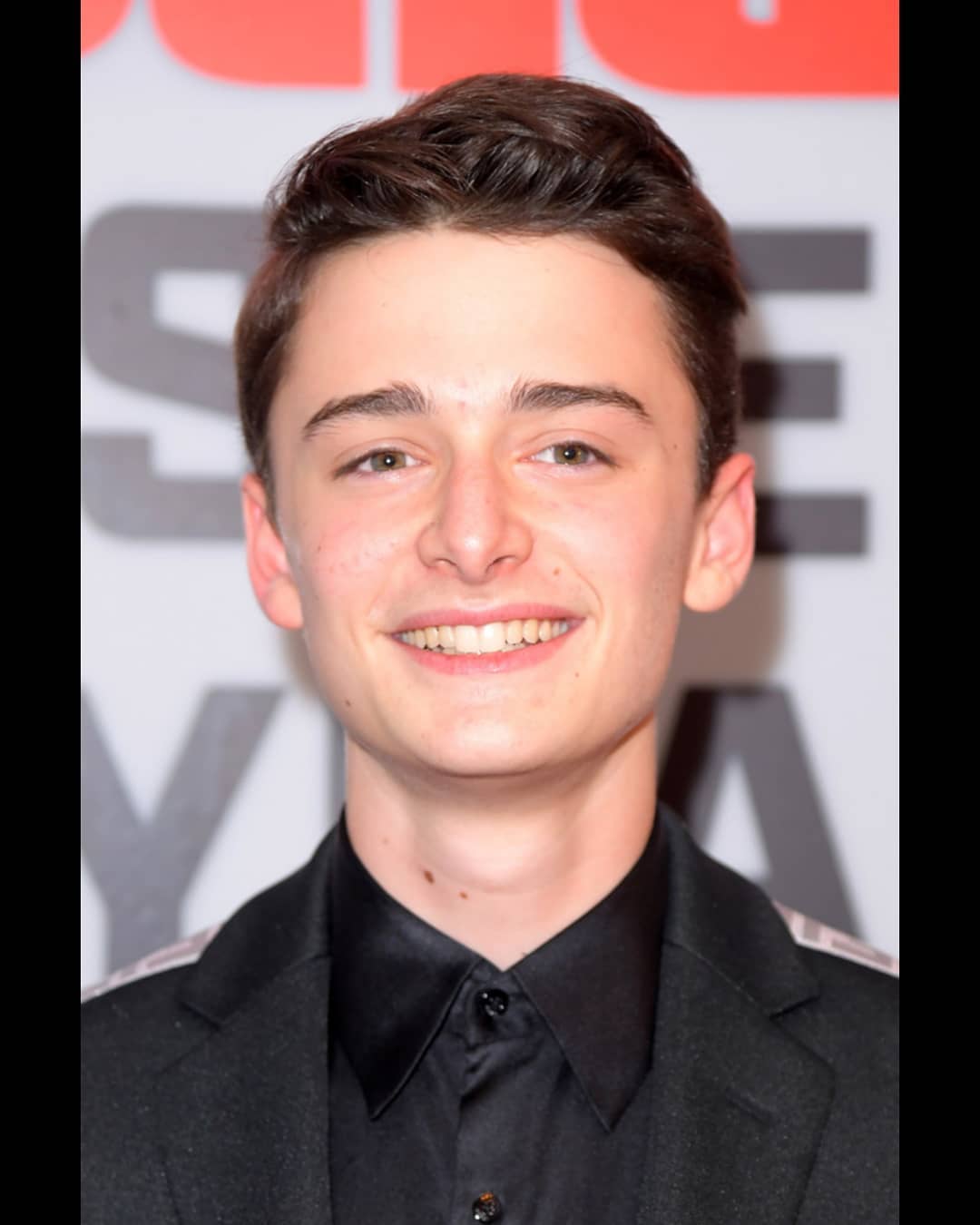 General photo of Noah Schnapp