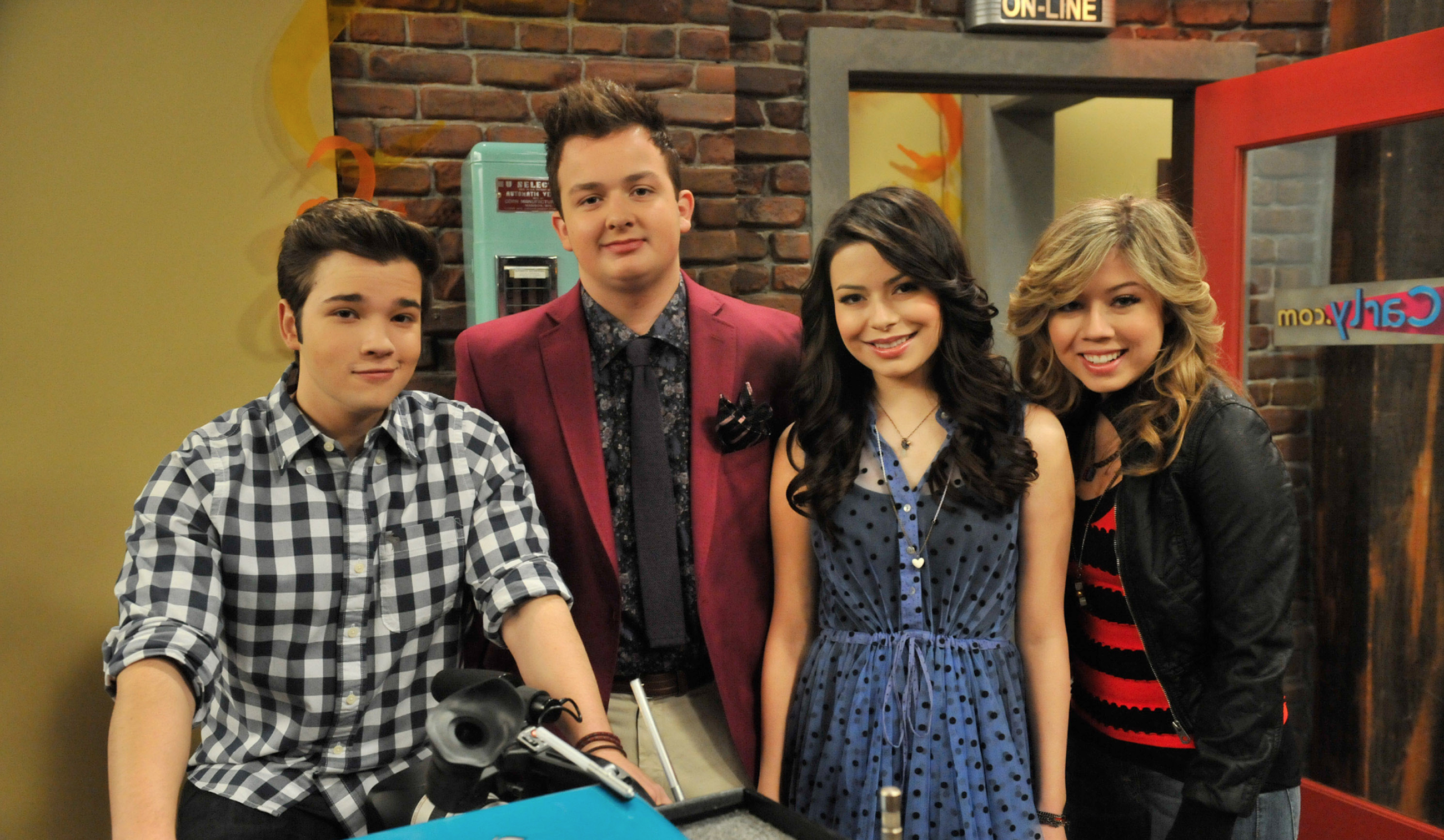 Noah Munck in iCarly: (Season 6). Noah Munck in iCarly: (Season 6) - Pictur...