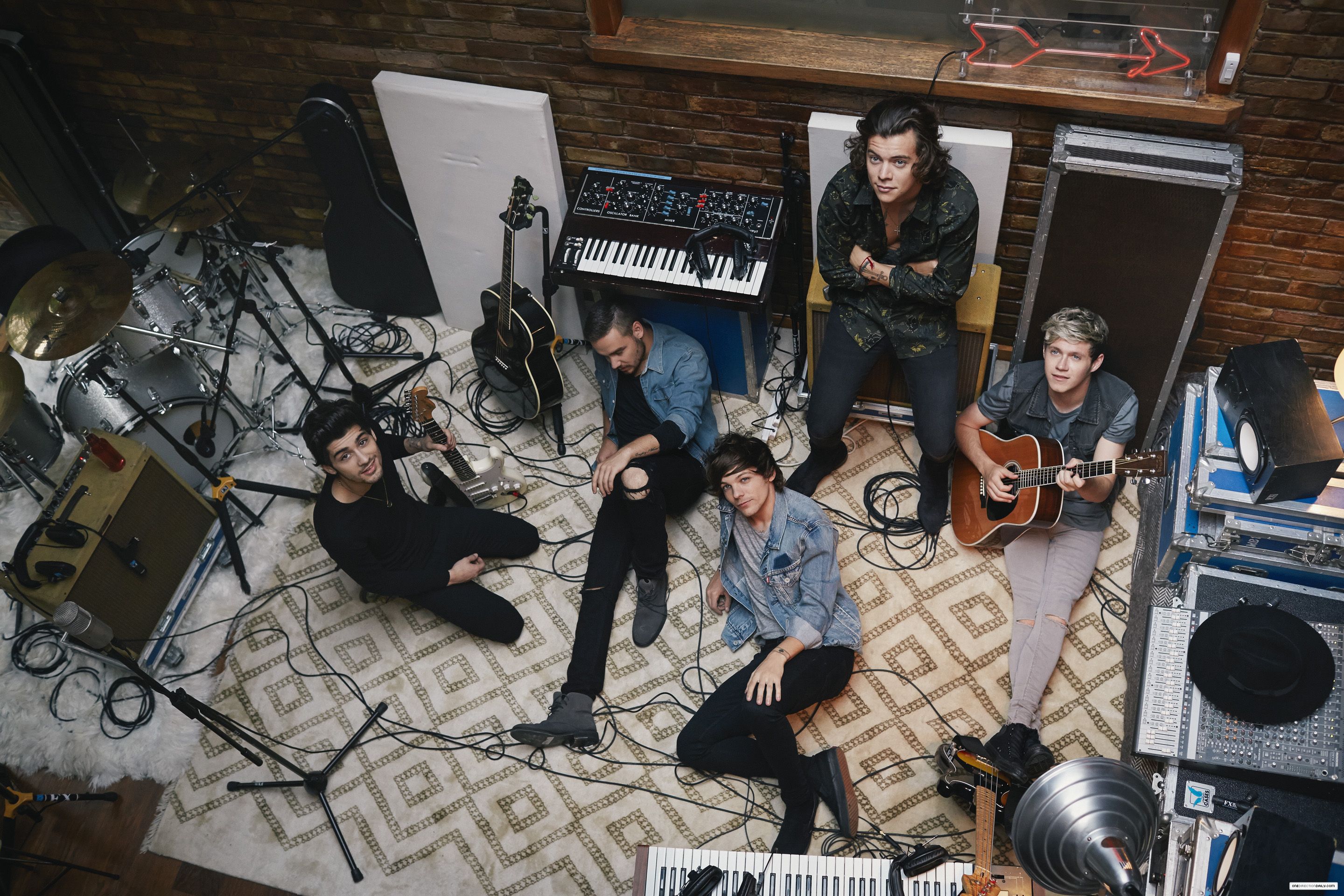 One four. One Direction four Photoshoot. One Direction four album. One Direction albums. One Direction альбомы.