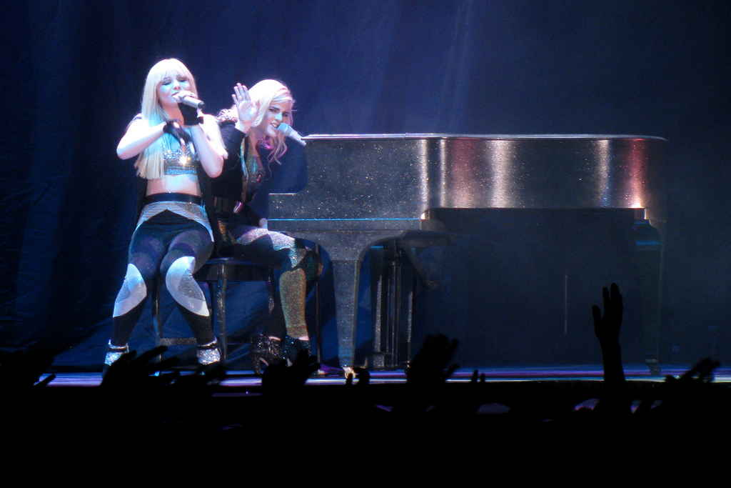 Paris Monroe in Femme Fatale Tour