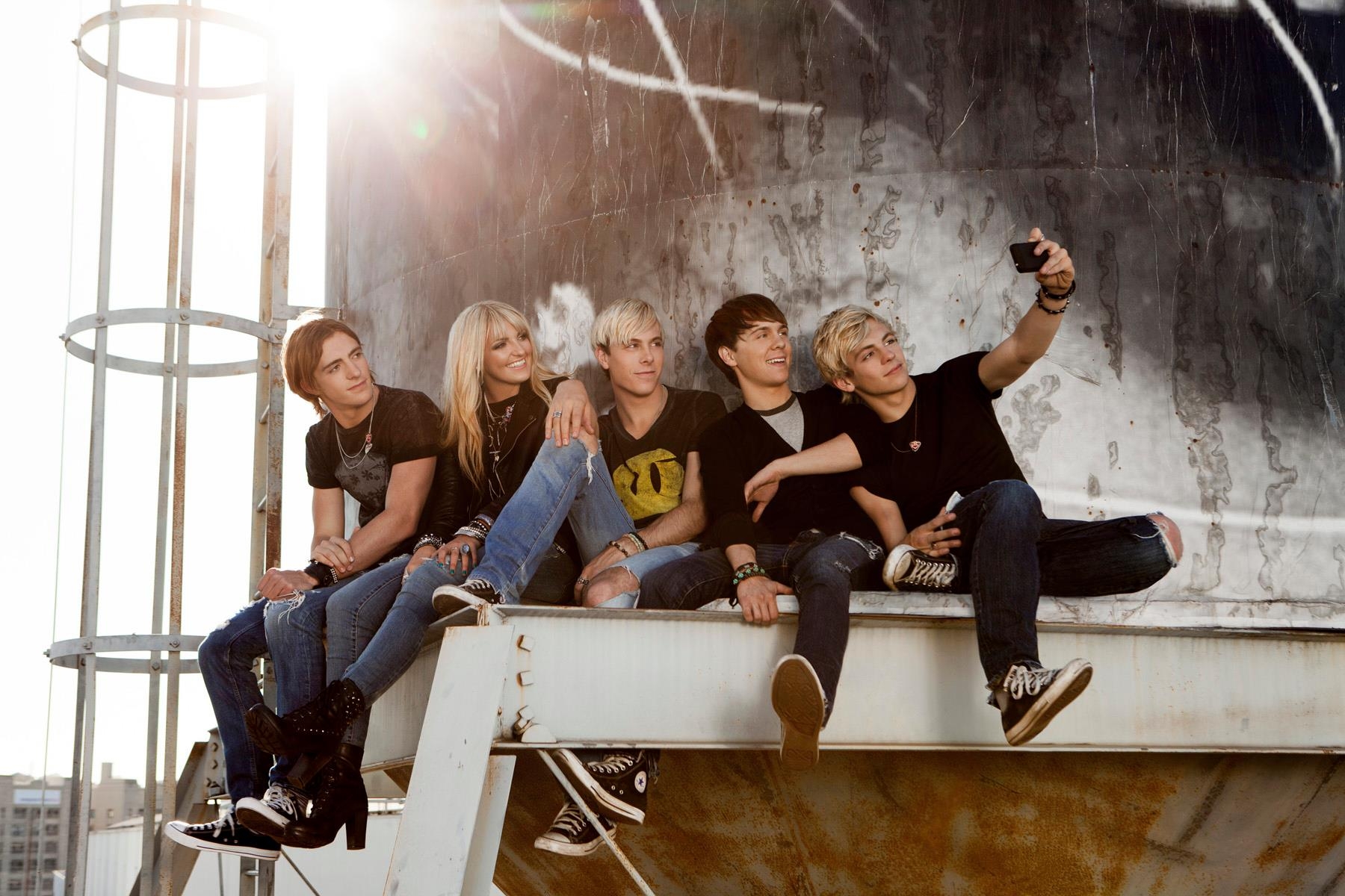 General photo of R5