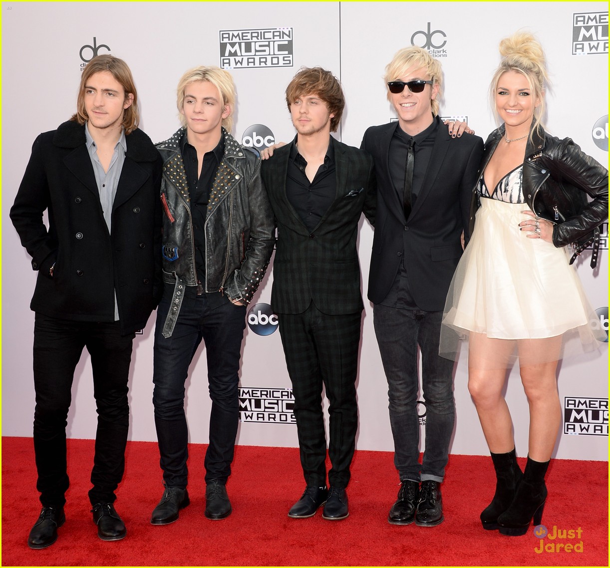 R5 in American Music Awards 2014