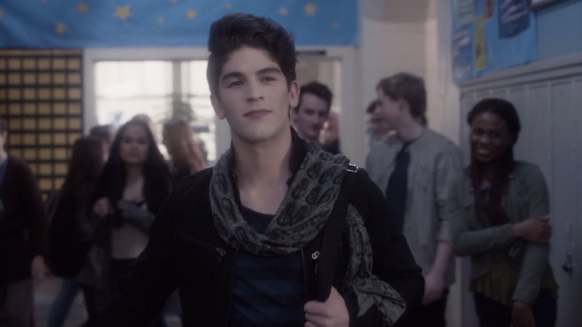 Rahart Adams in Liar, Liar, Vampire