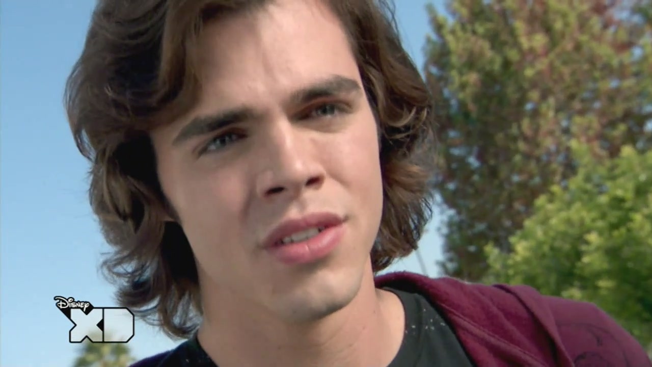 Reid Ewing in Zeke and Luther