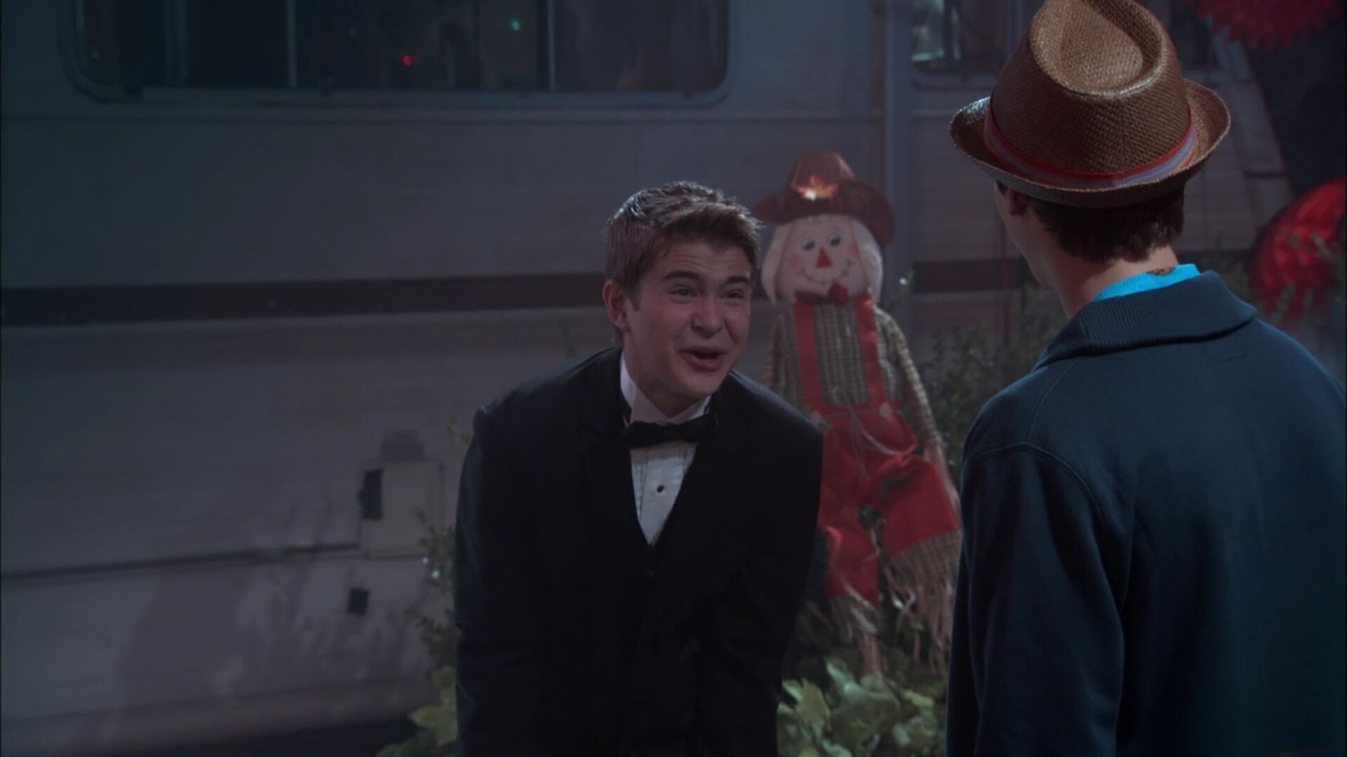 Ricky Garcia in Best Friends Whenever, episode: Syd and Shelby's Haunted Escape