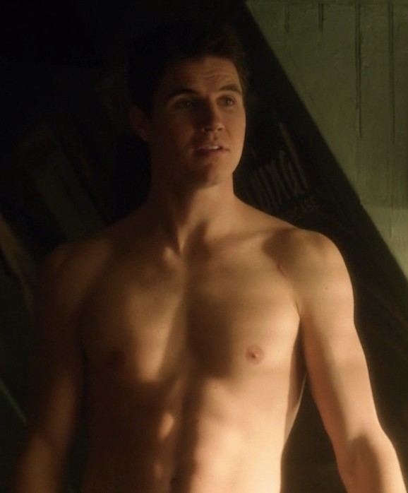 Robbie Amell in The Tomorrow People