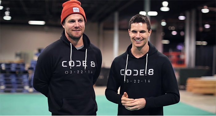 General photo of Robbie Amell