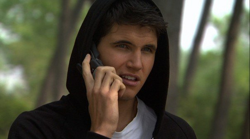 Robbie Amell in Picture This