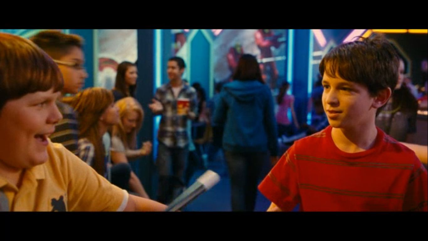 Robert Capron in Diary of a Wimpy Kid: Rodrick Rules
