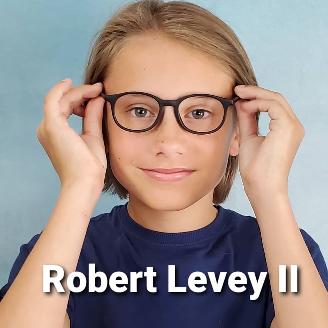General photo of Robert Levey