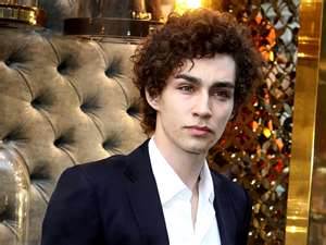 General photo of Robert Sheehan