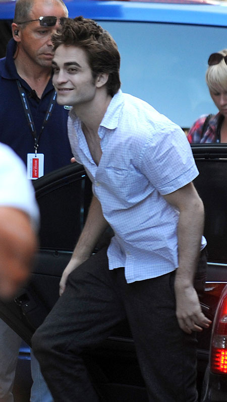 General photo of Robert Pattinson