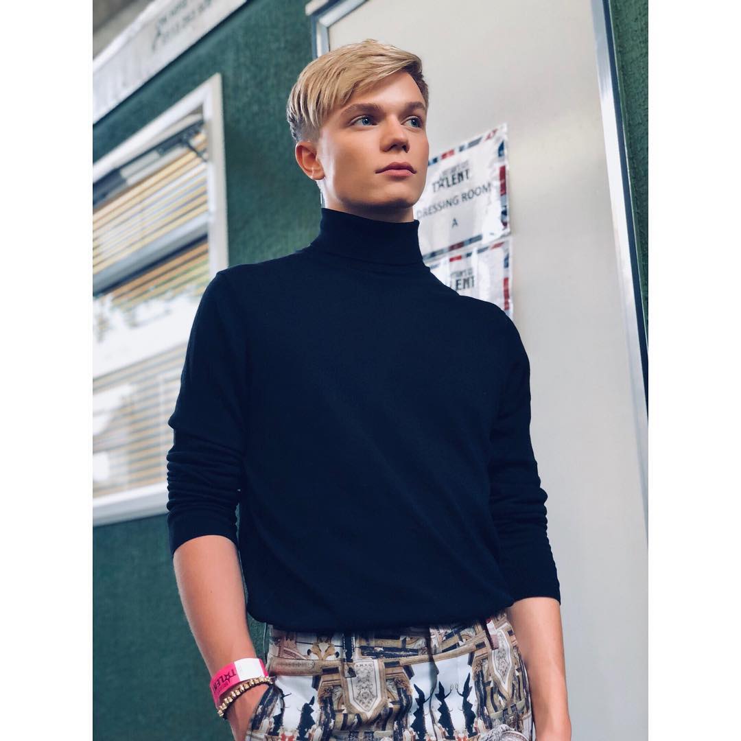 General photo of Ronan Parke