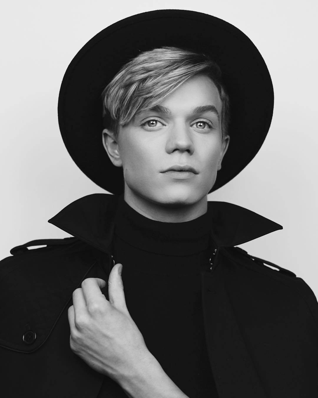 General photo of Ronan Parke