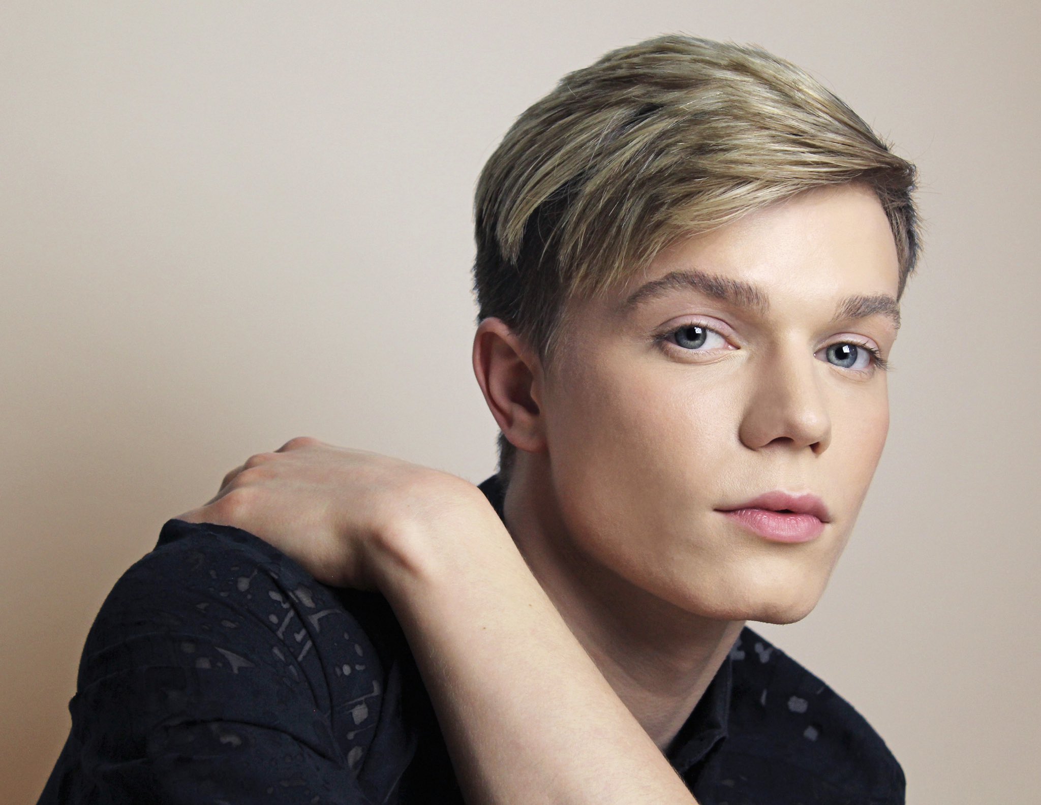 General photo of Ronan Parke