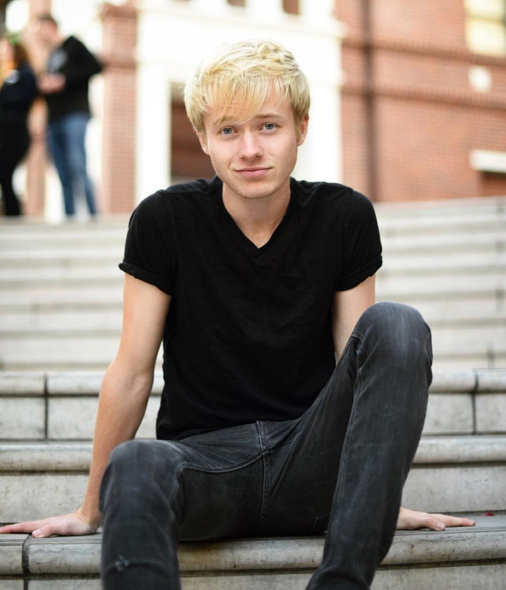 General photo of Sam Golbach